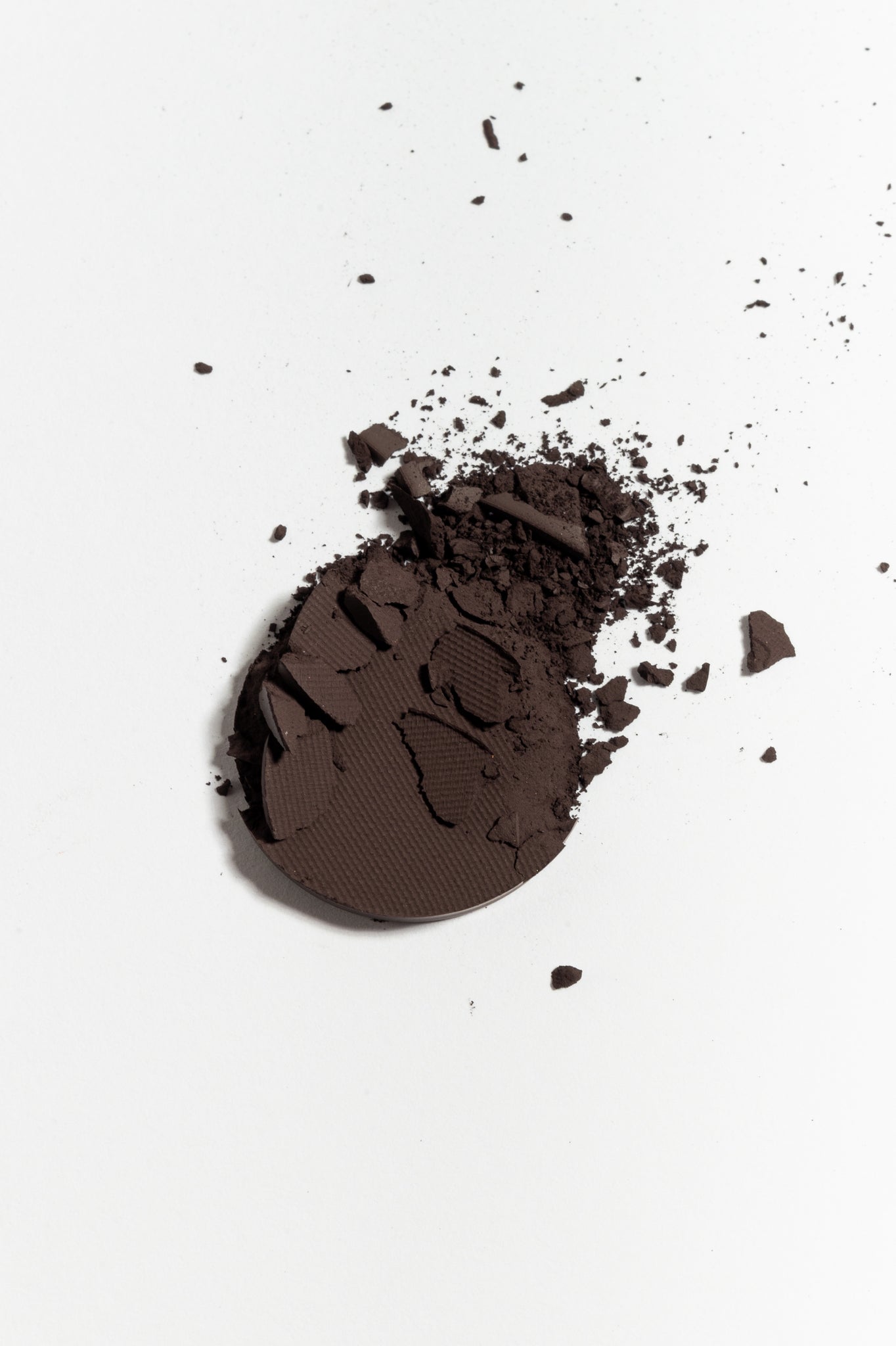Eye shadow pan in Chocolate Brown